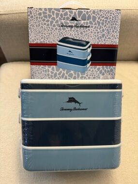 Tommy Bahama Three-Tier Bento Box w/ Handles - New Sealed